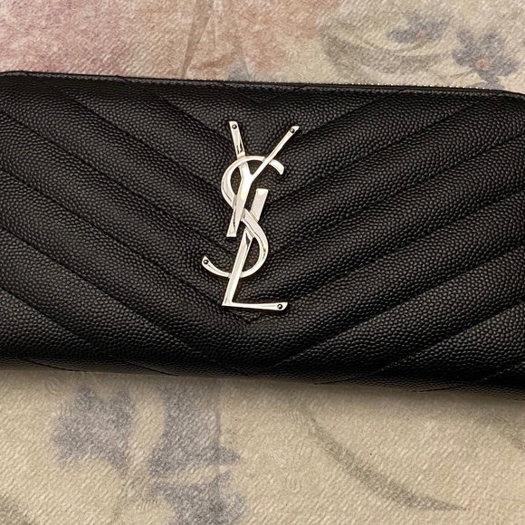 Authentic Saint Laurent Paris Women Leather Zip-Around Wallet Black Mint Cond'n - Picture 1 of 6
